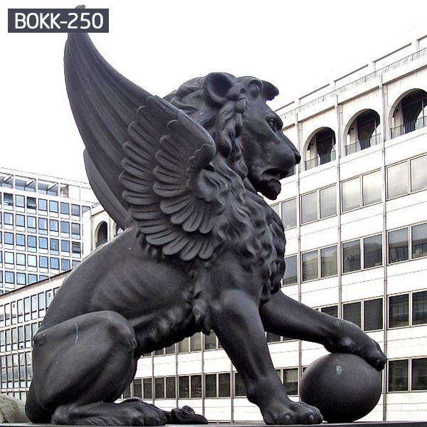 Outdoor life size winged lion bronze statue with ball for sale
