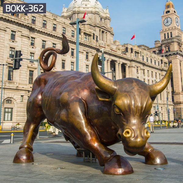 Golden wall street market bull statue metal brass costs