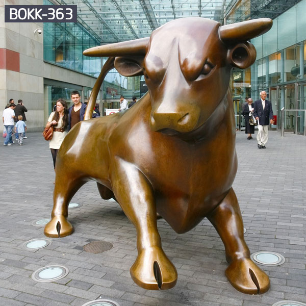 Outdoor public bronze statues of little veal bull to buy