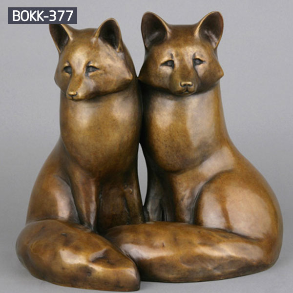 A pair of bronze cat garden statues to buy