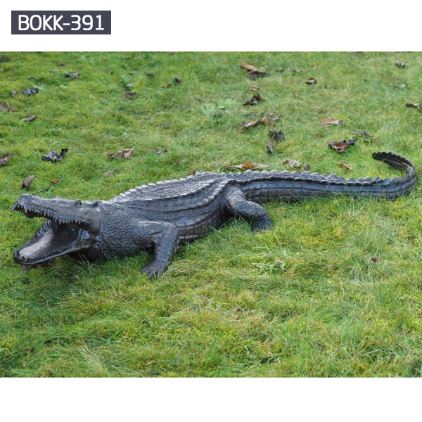 Bronze lawn ornaments lizard metal sculpture outdoor