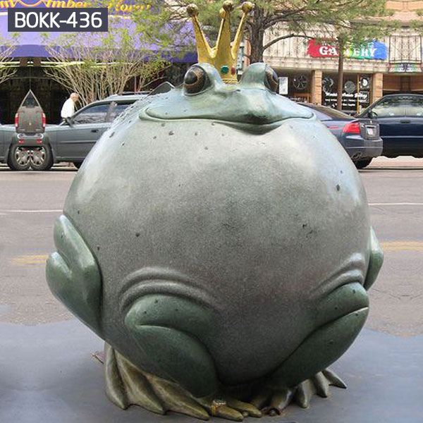 Outdoor custom made bronze fat frog sculptures for sale